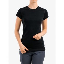 Koszulka termoaktywna damska Sensor Merino DF Tee SS. Czarne koszulki sportowe damskie Sensor, bez wzorów, bez ramiączek. Za 251.99 zł.