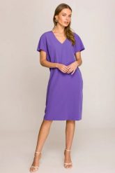 Sukienka oversize o prostym kroju z dekoltem V fioletowa. Fioletowe sukienki damskie Stylove, bez wzorów, z poliesteru, biznesowe, bez ramiączek. Za 289.00 zł.