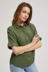 Koszula z krótkim rękawem i kieszeniami khaki. Brązowe koszule damskie MOODO, m, bez wzorów, bez kołnierzyka, bez ramiączek. W wyprzedaży za 44.99 zł.