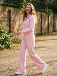 Spodnie dresowe wide leg - różowy. Czerwone spodnie sportowe damskie Sinsay, l, bez wzorów, z dresówki, na fitness i siłownię. Za 29.99 zł.