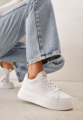 Białe Sneakersy VICES Ozdobione Gwiazdą i Błyszczącą Wstawką Oranatta. Białe obuwie sportowe damskie Renee, z jeansu, bez zapięcia. Za 99.99 zł.