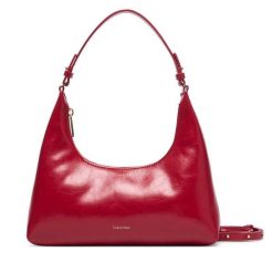 Torebka Calvin Klein. Czerwone torebki klasyczne damskie Calvin Klein, bez dodatków. Za 489.99 zł.