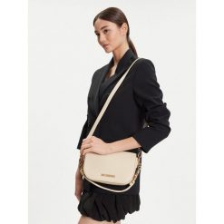 Torebka LOVE MOSCHINO. Białe torebki klasyczne damskie Love Moschino, bez dodatków. Za 489.99 zł.