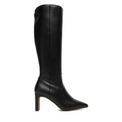 Kozaki Nine West. Czarne kozaki damskie Nine West, bez obcasa, na słupku, bez zapięcia. Za 299.99 zł.