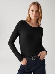 OPUS Koszulka w kolorze czarnym rozmiar: 38. Czarne bluzki damskie Opus, bez wzorów, prążkowane, bez kołnierzyka, bez ramiączek. Za 95.99 zł.