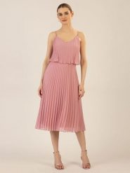 APART Sukienka w kolorze jasnoróżowym rozmiar: 34. Różowe sukienki damskie Apart, bez wzorów, bez ramiączek. Za 217.99 zł.