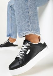 Czarne Sznurowane Sneakersy na Grubej Podeszwie z Metaliczną Wstawką Thimmilee. Czarne obuwie sportowe damskie Born2be, bez zapięcia. Za 44.99 zł.