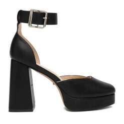 Czółenka DeeZee. Czarne czółenka damskie DeeZee, bez wzorów, bez obcasa. Za 159.99 zł.