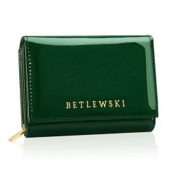 Portfel damski Betlewski ZBPD-BS-11 ZIELONY. Zielone portfele damskie Betlewski, bez wzorów, ze skóry. Za 139.99 zł.