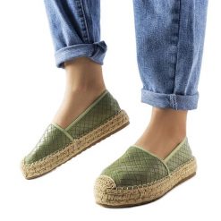 Zielone espadryle zdobione tłoczeniem Geoffrey. Zielone espadryle damskie z aplikacjami, bez obcasa. Za 78.89 zł.