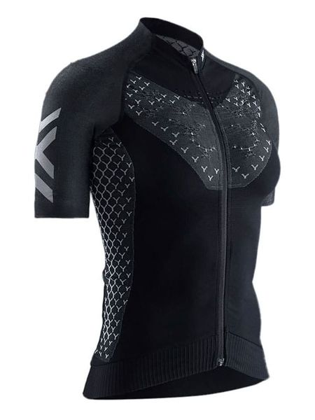 X-Bionic Koszulka kolarska w kolorze czarnym rozmiar: XL. Czarne koszulki damskie X BIONIC, xl, bez wzorów, z materiału, bez kołnierzyka, bez ramiączek. Za 256.09 zł.