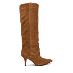 Kozaki Guess. Brązowe kozaki damskie Guess, bez obcasa, na szpilce, bez zapięcia. Za 1,059.00 zł.
