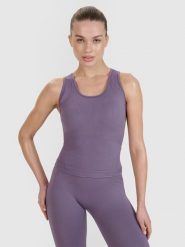 4F Top treningowy slim bezszwowy damski 4F x Anna Lewandowska - fioletowy S/M. Fioletowe koszulki sportowe damskie 4F, m, bez wzorów, z dzianiny, bez ramiączek, do biegania. Za 99.99 zł.