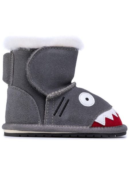 EMU Australia Śniegowce Shark Walker B12344 Szary. Szare buty zimowe chłopięce EMU Australia, ze skóry, bez zapięcia. Za 259.99 zł.