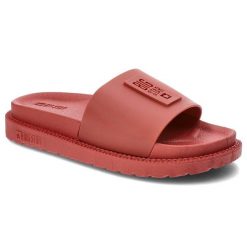 Czerwone Klapki Big Star Modne Buty Na Lato. Czerwone klapki damskie Big Star, bez wzorów, bez obcasa, bez zapięcia. Za 99.99 zł.