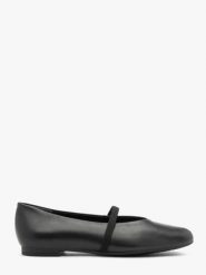 Czarne minimalistyczne baleriny z gumką. Czarne balerinki damskie Ryłko, bez wzorów, ze skóry, z okrągłym noskiem. Za 329.99 zł.