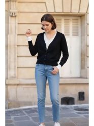 ASSUILI Kardigan w kolorze czarnym rozmiar: 40. Czarne kardigany damskie Assuili, bez wzorów. Za 100.99 zł.