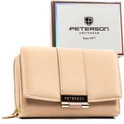 Beżowy portfel damski wykonany ze skóry ekologicznej o lekko prążkowanej fakturze, zamykany zatrzaskiem - Peterson. Brązowe portfele damskie Peterson, bez wzorów, prążkowane. Za 99.99 zł.