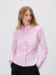 Koszula slim fit w paski - pastelowy róż. Czerwone koszule damskie Reserved, l, bez wzorów, z bawełny, bez kołnierzyka, bez ramiączek. Za 89.99 zł.