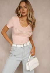 Różowy T-shirt z Bawełny Ozdobiony Cyrkoniową Ważką Ulioretia. Czerwone t-shirty damskie Renee, s, z aplikacjami, z bawełny, bez kołnierzyka. Za 34.99 zł.