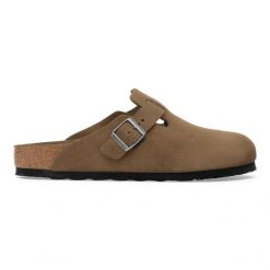 BIRKENSTOCK Boston SFB LEVE Dark Tea Tonal FB Klapki damskie. Brązowe klapki damskie Birkenstock, bez wzorów, ze skóry, bez obcasa, bez zapięcia. Za 649.99 zł.