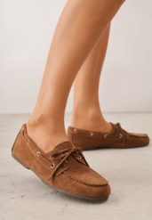 Jasnobrązowe Mokasyny VICES z Wkładką ze Skóry Naturalnej ze Sznurowaniem Nairis. Brązowe mokasyny damskie Renee, z materiału, z okrągłym noskiem, bez obcasa. Za 99.99 zł.