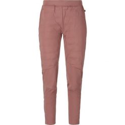 Spodnie narciarskie dla kobiet Endurance Eluna Primaloft WB. Brązowe spodnie sportowe damskie Endurance, na zimę, bez wzorów, narciarskie, Primaloft. Za 405.50 zł.