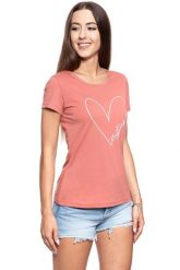 MUSTANG T SHIRT DAMSKI Alexia C Print Canyon Rose 1008935 8187. Czerwone t-shirty damskie Mustang, s, bez wzorów, bez kołnierzyka. W wyprzedaży za 29.99 zł.