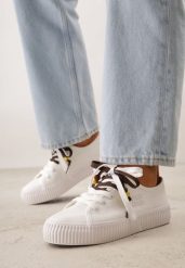 Białe Trampki Pod Kostkę na Grubej Podeszwie z Podwójnym Sznurowaniem Callixera. Białe trampki damskie Born2be, bez wzorów, z jeansu, bez zapięcia. Za 109.99 zł.