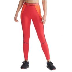 Legginsy sportowe damskie Superdry Train Branded Elastic Tight. Czerwone legginsy sportowe damskie Superdry, s, bez wzorów, z elastanu. W wyprzedaży za 115.00 zł.