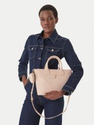 Guess Torebka J6GZ37 WR200 Różowy. Czerwone torebki klasyczne damskie Guess, ze skóry, bez dodatków. Za 295.99 zł.