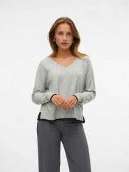 Vero Moda Sweter w kolorze szarym rozmiar: XS. Szare swetry klasyczne damskie Vero Moda, xs, bez kołnierzyka. Za 87.95 zł.