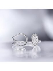 DIAMOND & CO Złoty pierścionek "Luna" z diamentami rozmiar: 54. Szare pierścionki damskie Diamond & Co, z diamentem, złote. Za 1,199.46 zł.