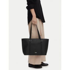 Torebka MEXX. Czarne shopper bag Mexx, bez wzorów, bez dodatków. Za 249.99 zł.