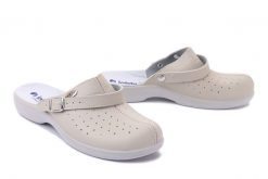 INBLU AE-04 002 beżowy, klapki damskie. Brązowe klapki damskie Inblu, w ażurowe wzory, bez obcasa, bez zapięcia. Za 80.99 zł.