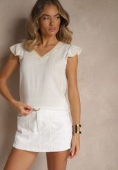 Biała Bluzka z Bawełny Ozdobiona Haftem Savoreia. Białe bluzki damskie Renee, l, bez wzorów, z bawełny, eleganckie, bez kołnierzyka, bez ramiączek. Za 59.99 zł.