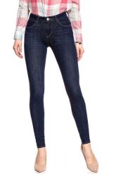 WRANGLER SUPER SKINNY DARK NIGHT W29JGT21V 112128561. Rurki damskie Wrangler, bez wzorów, z jeansu. W wyprzedaży za 89.99 zł.