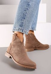 Brązowe Płaskie Botki Ażurowe w Stylu Boho Revalira. Brązowe botki damskie Born2be, z satyny, biznesowe, bez obcasa, na płaskiej podeszwie, bez zapięcia. Za 149.99 zł.