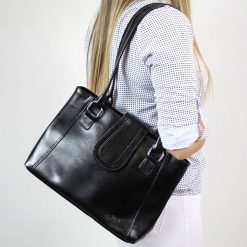 Torebka skórzana damska DAN-A T84A czarna. Czarne torebki klasyczne damskie DAN-A, ze skóry, bez dodatków. Za 299.99 zł.