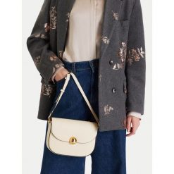 Torebka Furla. Białe listonoszki damskie Furla, bez wzorów, bez dodatków. Za 949.99 zł.