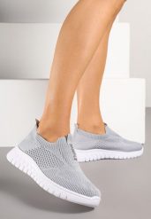 Szare Elastyczne Buty Sportowe Ozdobione Tłoczeniem Cleandra. Szare obuwie sportowe casual damskie Renee, z jeansu. Za 44.99 zł.