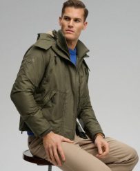 Superdry Kurtka Hooded Arctic Windcheater z poliestru z recyklingu – WASHED. Zielone kurtki damskie Superdry, l, bez wzorów, z elastanu. Za 496.35 zł.