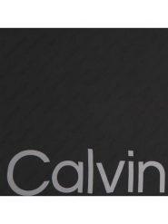 Calvin Klein Chusta Aop Logo Jaquard Scarf 130X130 K60K611125 Czarny. Czarne chusty damskie Calvin Klein, bez wzorów, z wiskozy. Za 329.99 zł.