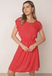 Czerwona Wiskozowa Sukienka w Kropki o Rozkloszowanym Kroju Dionesa. Czerwone sukienki damskie Born2be, bez wzorów, z materiału, biznesowe, bez ramiączek. Za 59.99 zł.