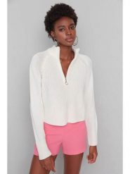 Trendyol Sweter w kolorze kremowym rozmiar: S. Brązowe swetry klasyczne damskie Trendyol, s, bez kołnierzyka. Za 56.53 zł.