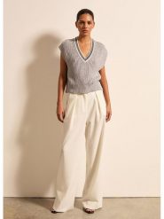 STEFANEL Bezrękawnik w kolorze szarym rozmiar: M. Szare swetry klasyczne damskie Stefanel, m, ze splotem, bez kołnierzyka. Za 239.99 zł.