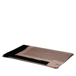 Chusta Calvin Klein. Brązowe chusty damskie Calvin Klein, bez wzorów. Za 239.99 zł.