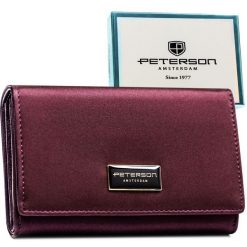 Fioletowy, duży portfel damski wykonany ze skóry naturalnej i ekologicznej PTN PS112-HNL Peterson. Fioletowe portfele damskie Peterson, bez wzorów, ze skóry. Za 149.99 zł.