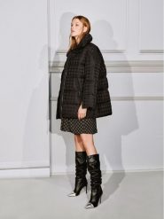 JOOP! Sukienka codzienna 30038742 Czarny Regular Fit. Czarne sukienki damskie Joop!, bez wzorów, z wiskozy, bez ramiączek. Za 809.99 zł.