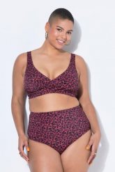 Damskie Figi od bikini wysoki stan figi kolorowy wzór w panterkę modelujące. Fioletowe figi Ulla Popken, bez wzorów, z elastanu. Za 91.99 zł.